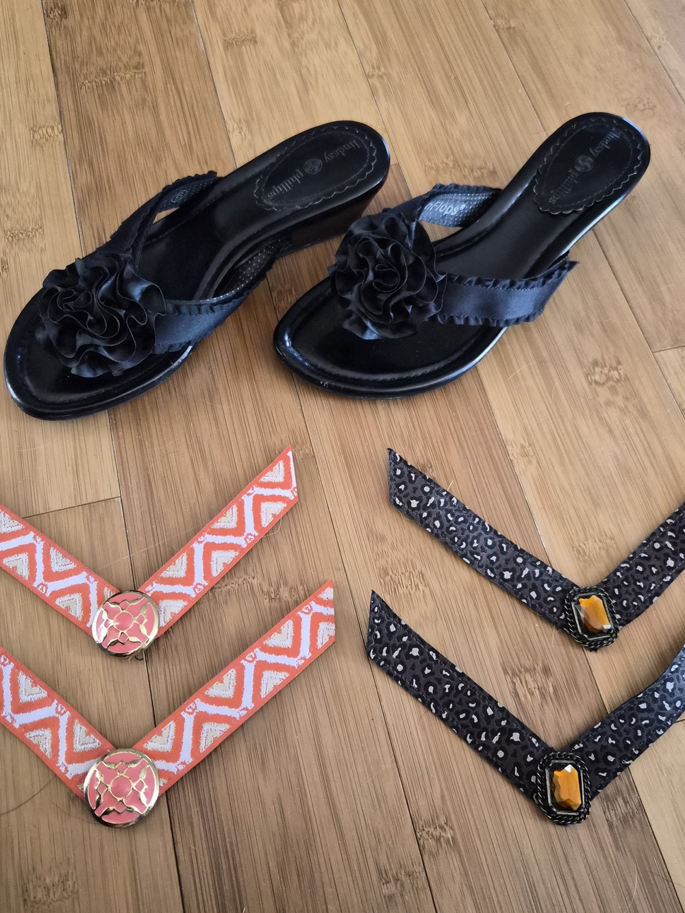 Lindsay Phillips *Switch Flops with 3 Velcro Interchangeable Straps